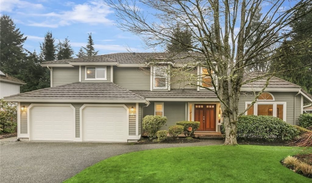 What Are the Best Roof Maintenance Tips for Homeowners?